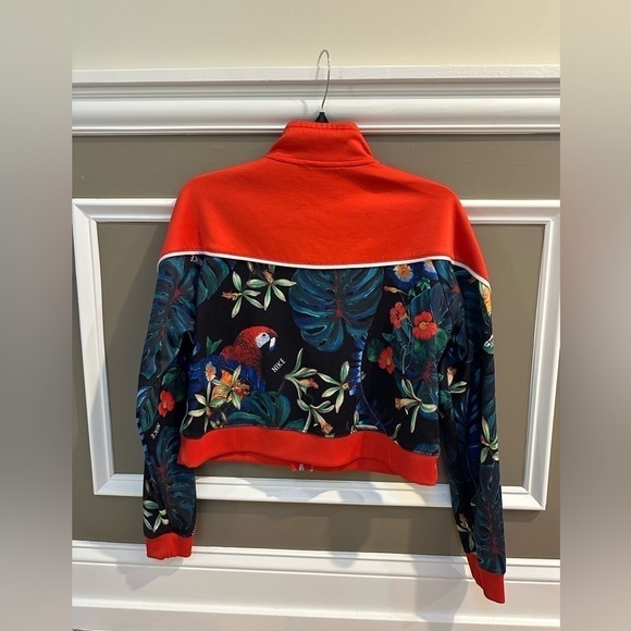 Nike cropped tropical sports jacket - Picture 2 of 7